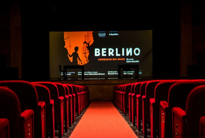 Berlino. Cronache del muro di e con Ezio Mauro